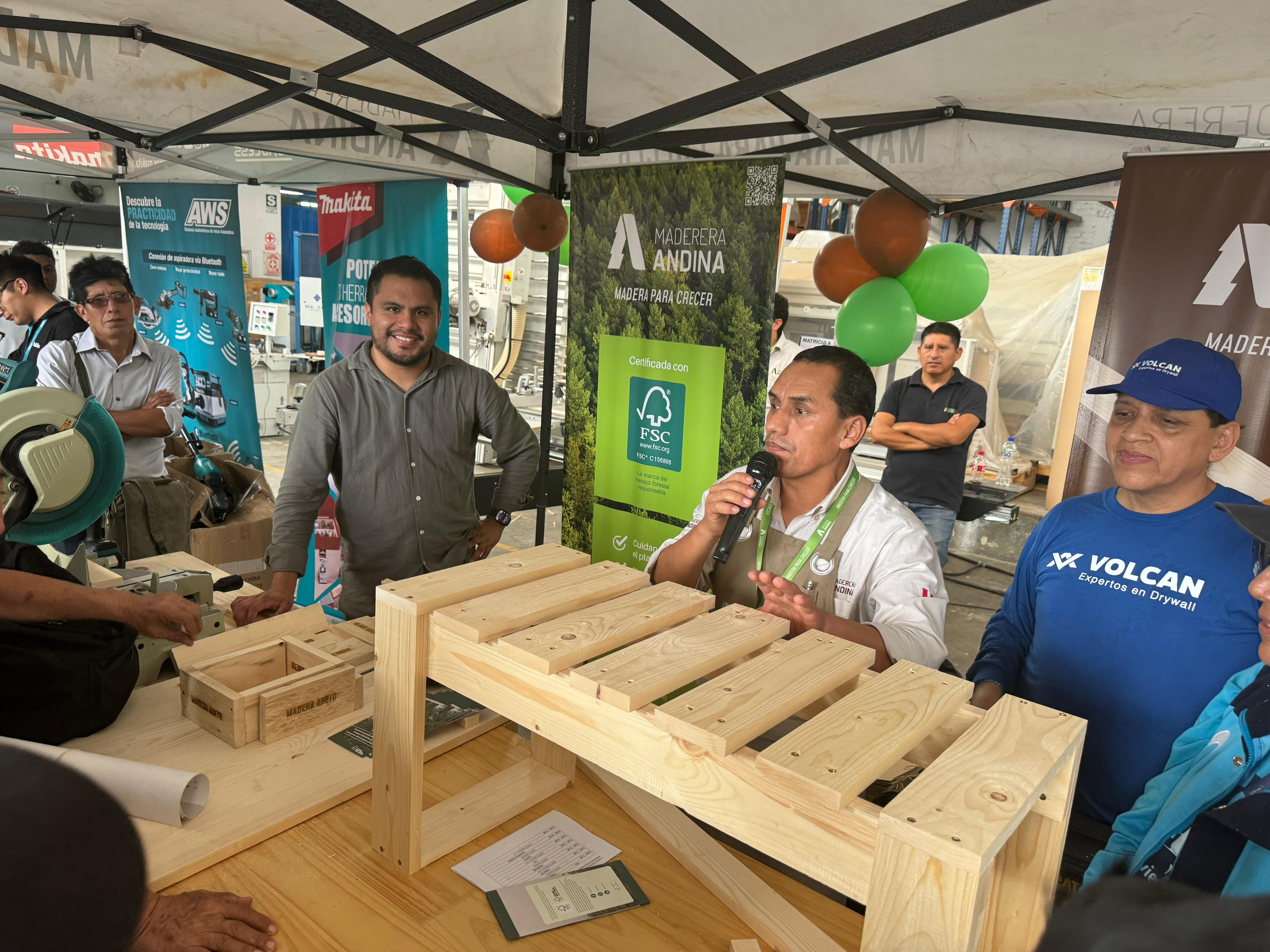 FSC y Maderera Andina en la Feria del Carpintero